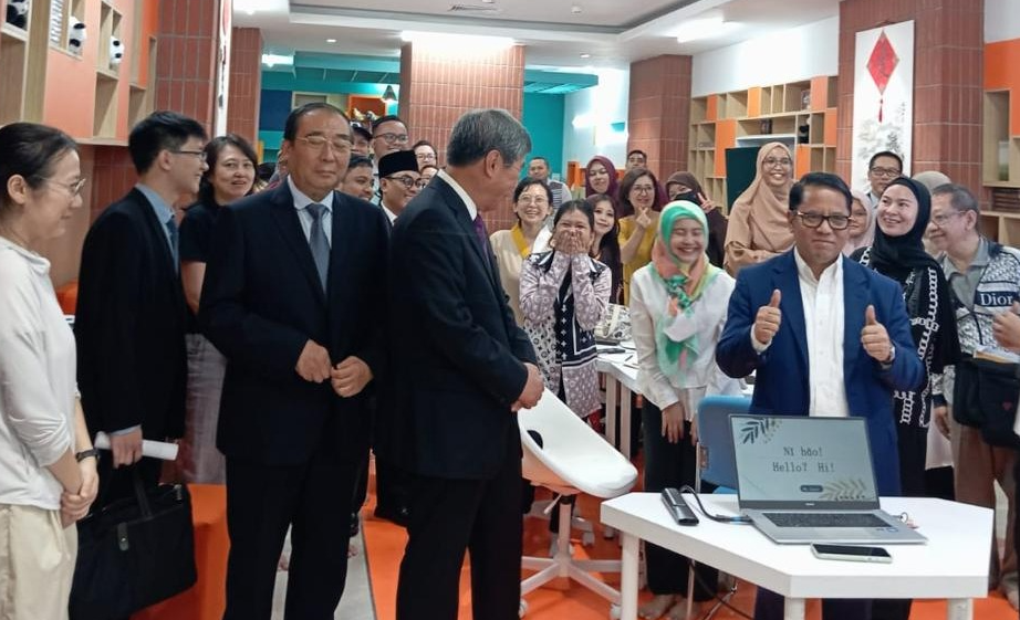 Pererat Persahabatan Indonesia-Tiongkok, Delegasi Tiongkok Lakukan Kunjungan ke Masjid Istiqlal